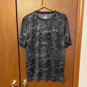 Under Armour Men's Gray Camo Tee